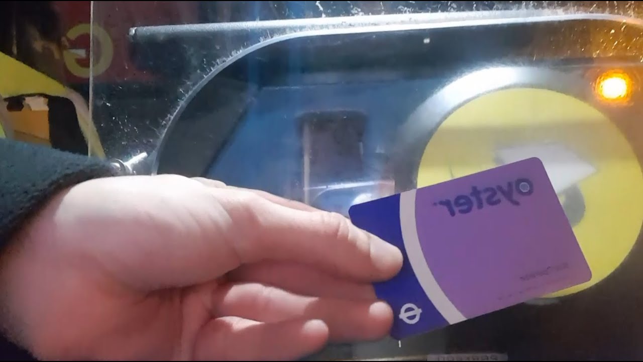 Oyster Cards And The Oyster Card Reader