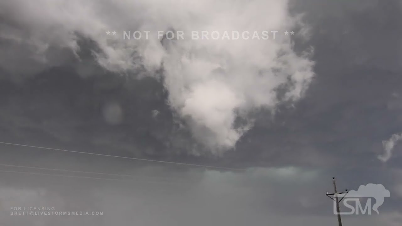5-19-22 Albert Lea, MN - Storm, Funnel Cloud and INSANE Lightning Show