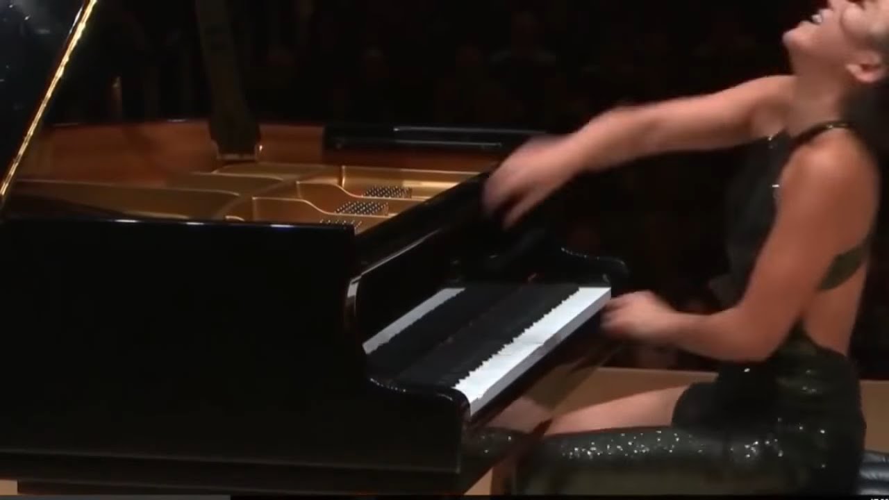 Yuja Wang - Carmen Variations (Bizet Horowitz) / Yuja Wang Carnegie Hall 2017 ENCORE