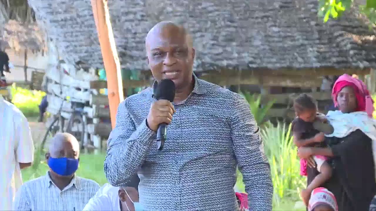 RUTO MEN IN MSAMBWENI LED BY GOVERNOR MVURYA REDUCED TO KIDS AND LECTURED BADLY BY RAILA TROOPS!!