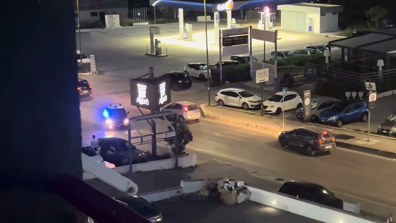 Alfa Romeo Giulia dei carabinieri in emergenza ad alta velocità | Agrigento [RARE]