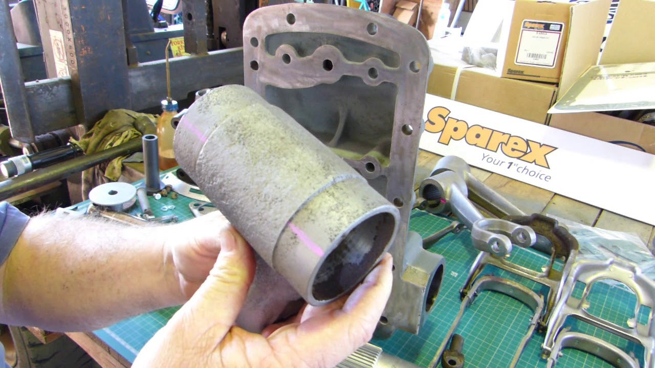 How to Assemble your Ferguson TE20 Hydraulic Lift Cover