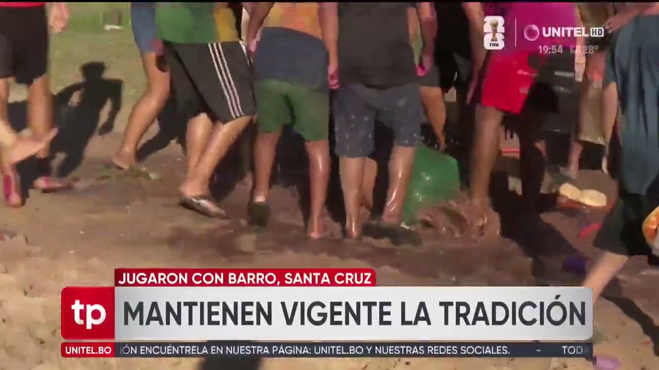 Hubo mojazón y hasta barro el último día del Carnaval Cruceño