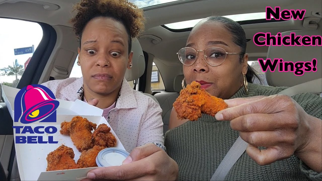 TRYING TACO BELL'S NEW FRIED CHICKEN WINGS FOR THE FIRST TIME!