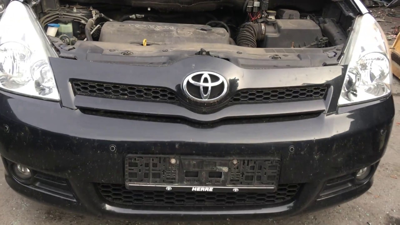 Toyota Corolla Verso (Тойота Королла Версо) 1.8 16V 2007