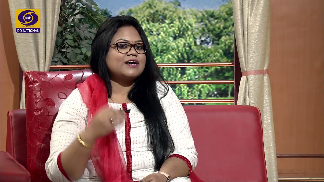 Aaj Savere - An interview with - Ms. Neha Tripathi w/o Shaheed  Commandant Pramod Kumar