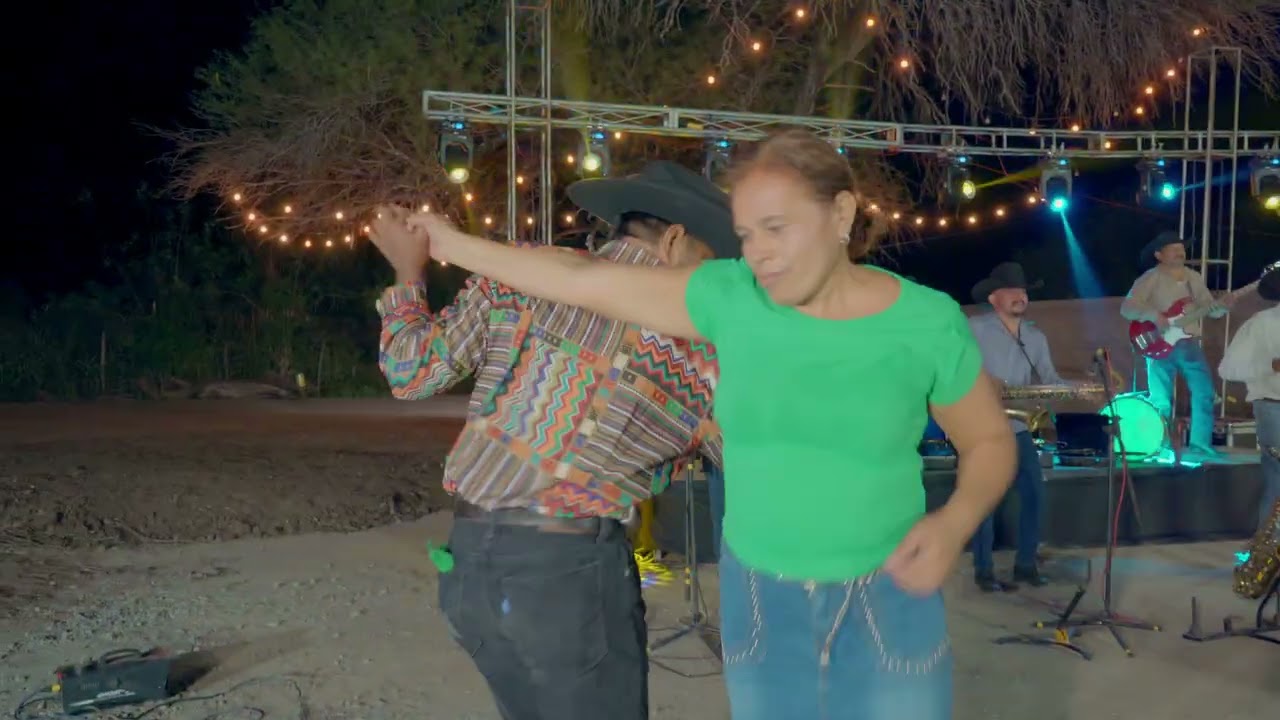 Merequetengues Con Sabor A Barrón - Grupo Fuego