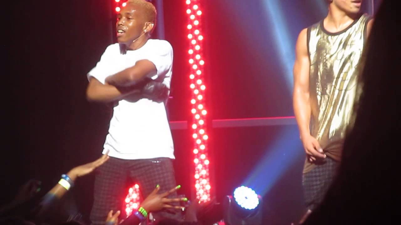 Mindless Behavior - My Girl (AATWT) 7-13-13 NYC