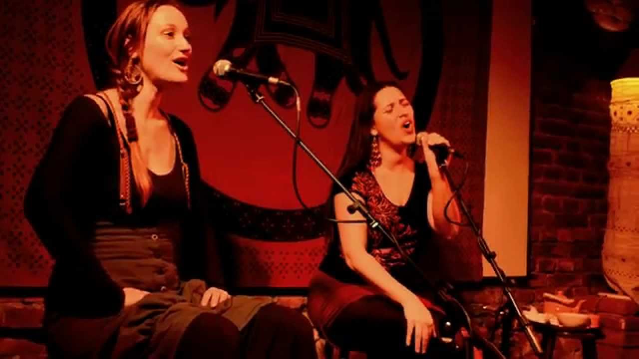 KrasoVhled: Bára Vaculíková & Antonia Nyass: indiánská píseň