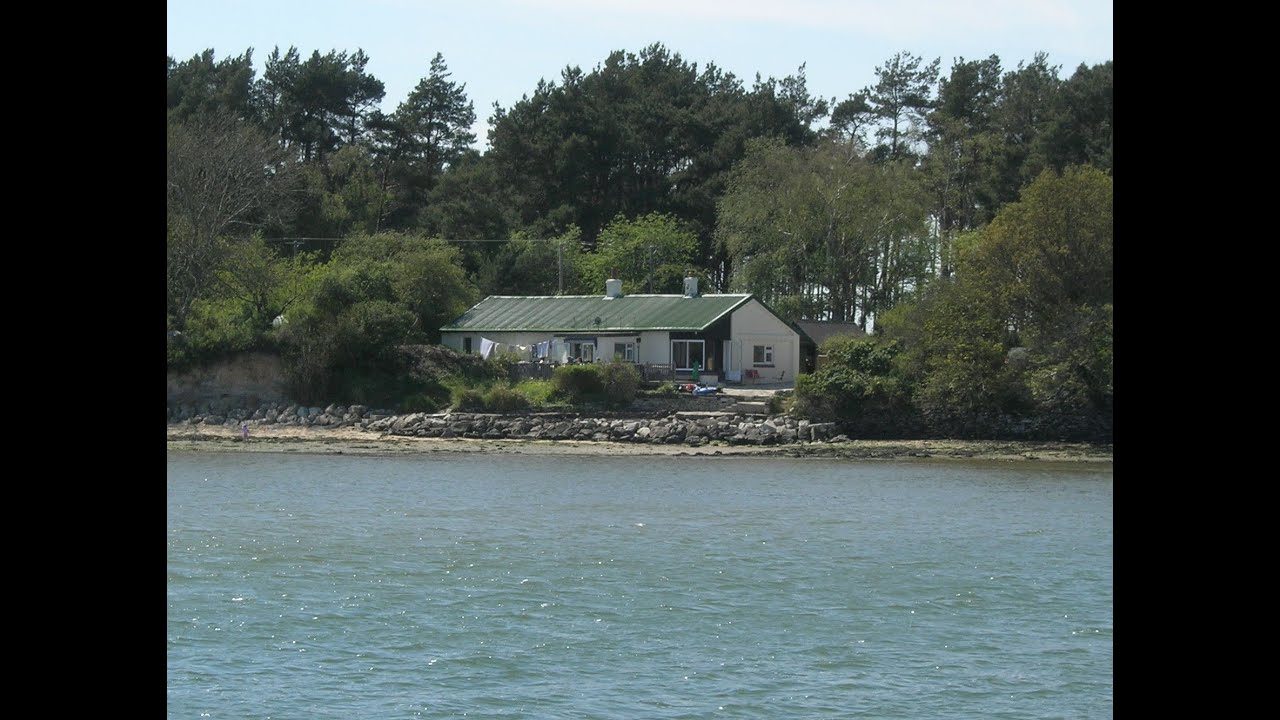 Goathorn Cottage, Poole Harbour. 1960's family cine. Full version