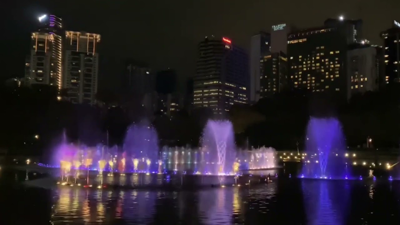 Surya KLCC || Lake Symphony || Water Fountain Show || Petronas twin towers || Malaysia