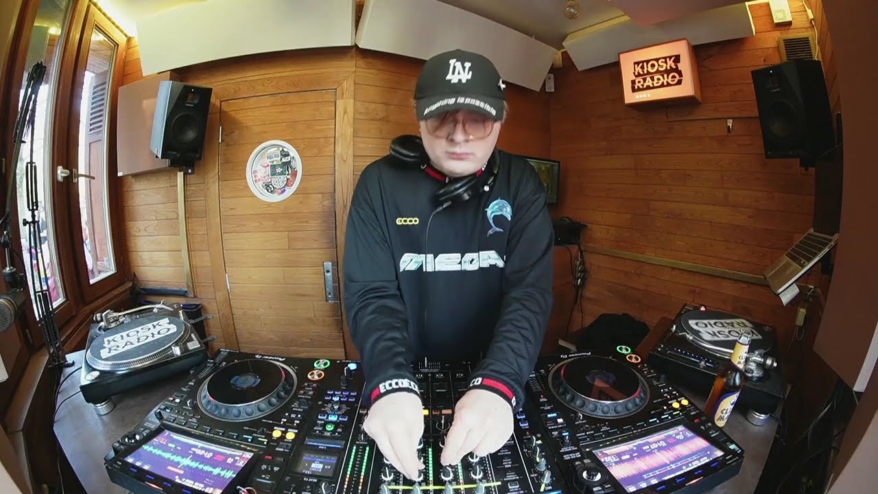 Slagwerk w/ UMRU @ Kiosk Radio 04.04.2025
