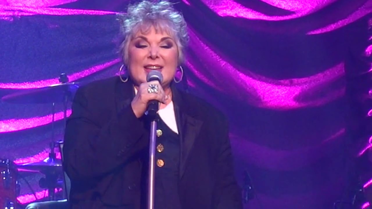 Heart Live 2025 🡆 Bebe Le Strange ⬘ Never 🡄 Jun 17 ⬘ Sugar Land, TX