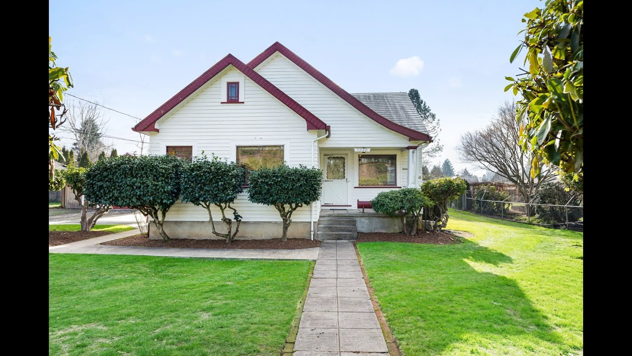 5220 SE King Road Milwaukie, OR |