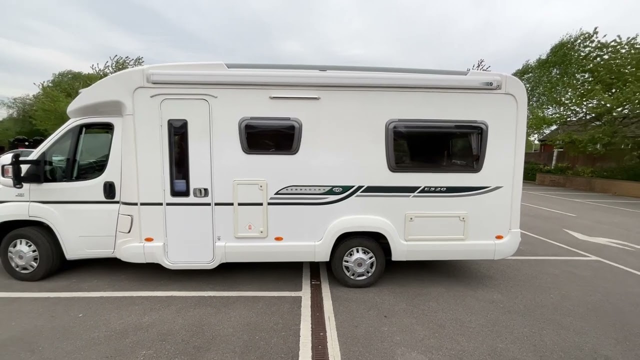 2010 Bessacarr E520 rear U shaped lounge