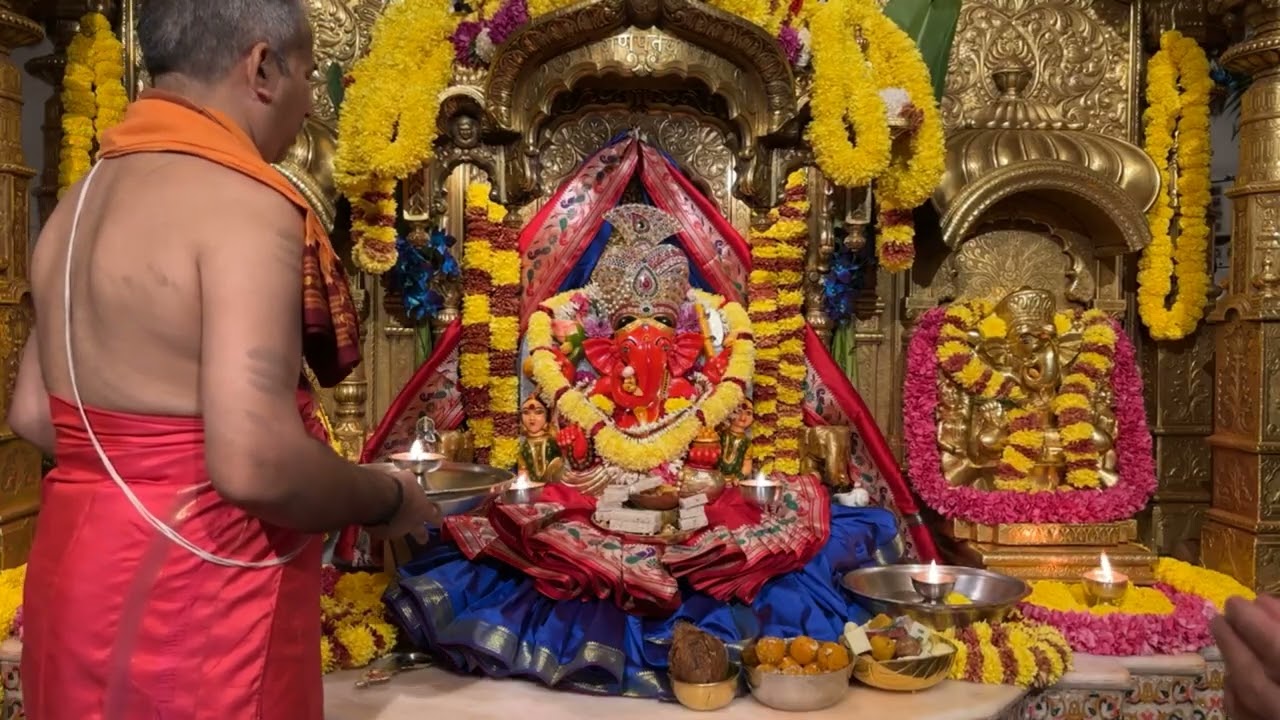 श्री सिद्धिविनायक LIVE आरती दर्शन | Siddhivinayak Ganpati Dadar Aarti🙏🏻 ०४/०१/२०२६🛕
