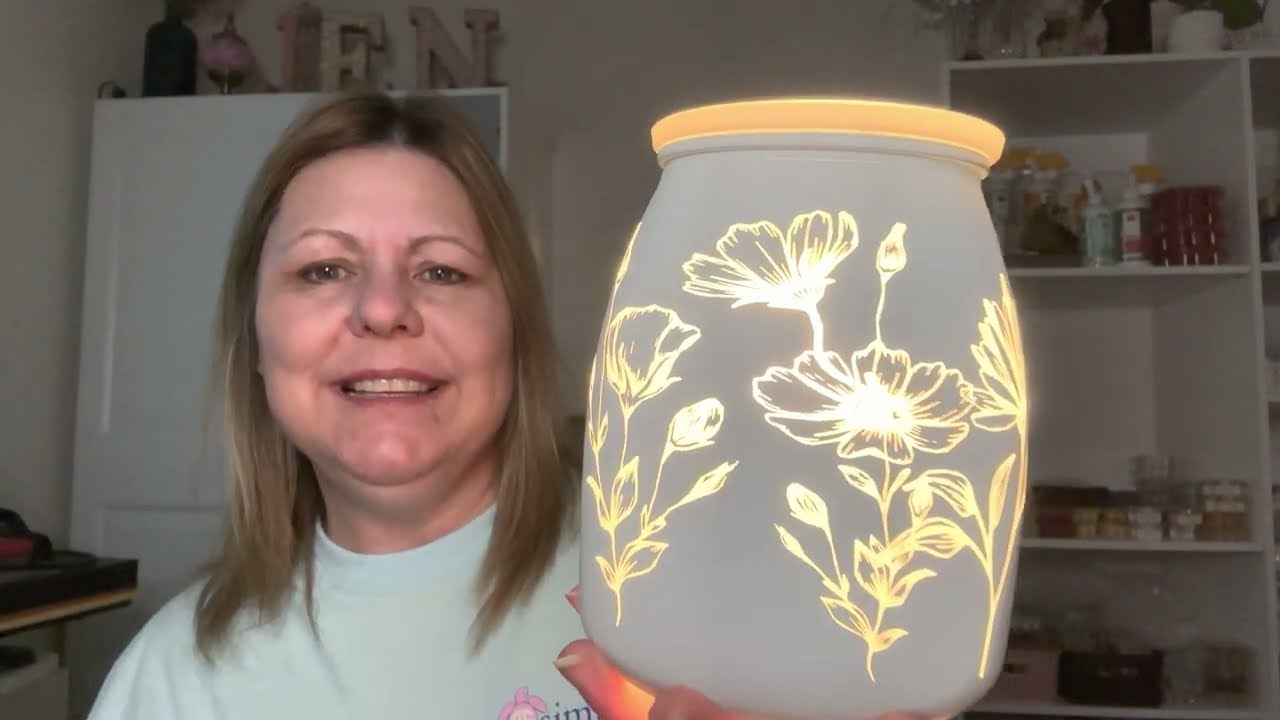 Flower Garden Scentsy Warmer!