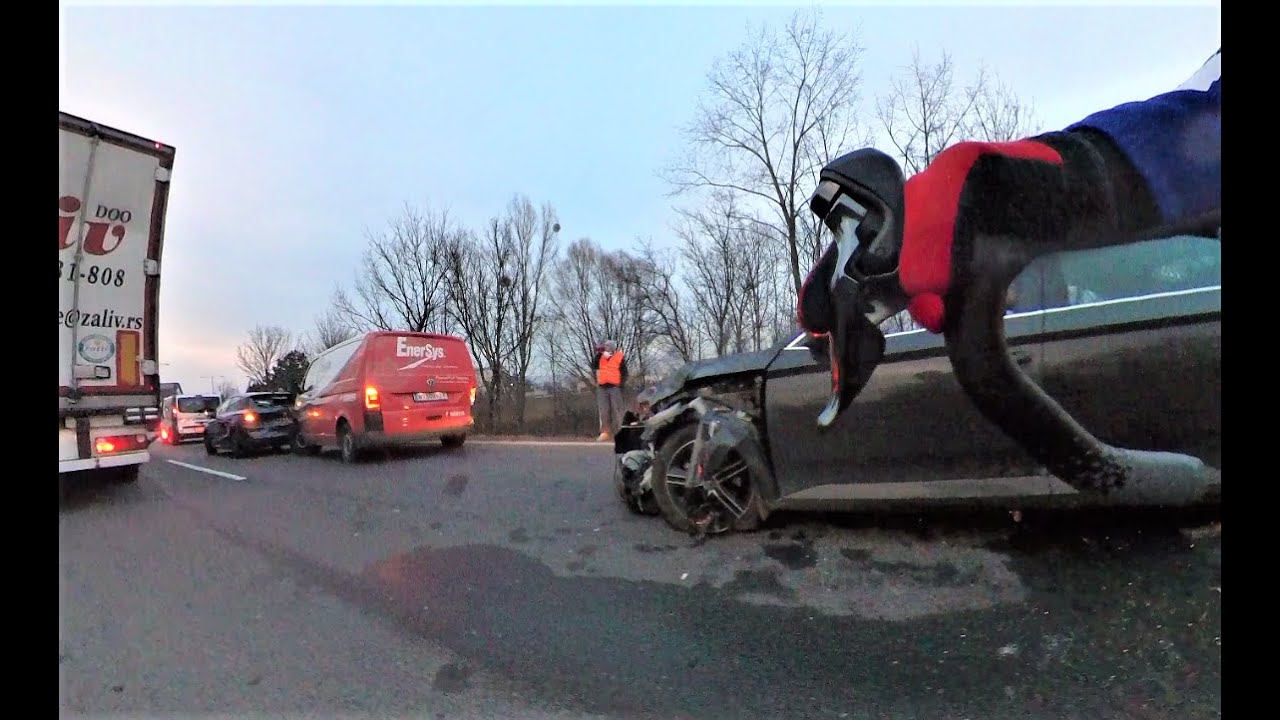 Unfall accident vorne und schon ist man viel schneller mit dem Rad unterwegs als die Autos