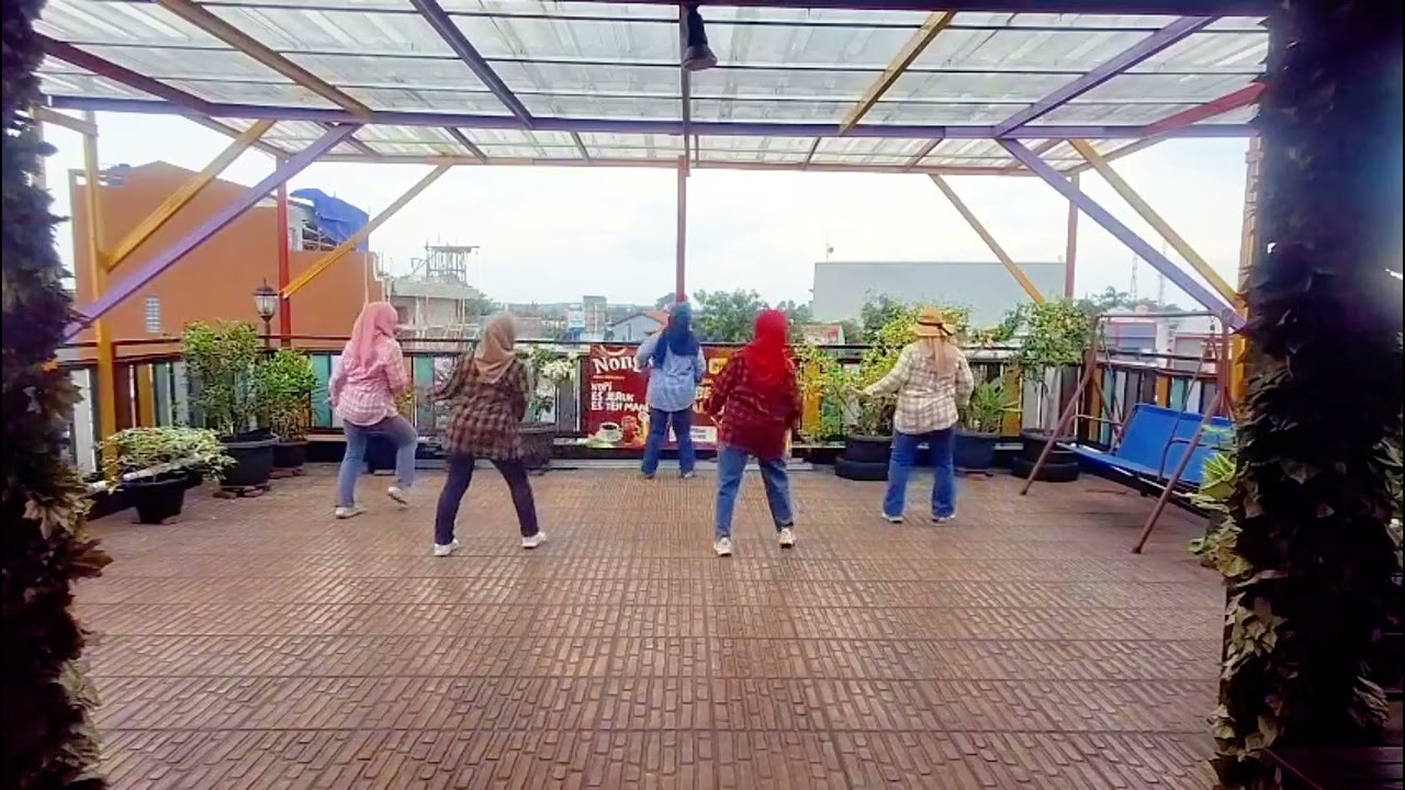 Mambo Italiano'26-linedance # Choreo by Muhammad Yani (INA)#LD Lila's Dance
