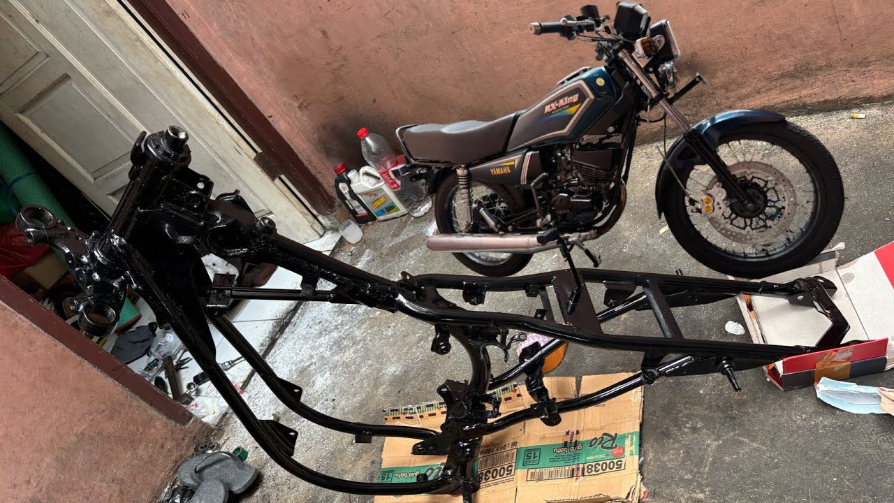 RESTORASI RX KING 135 TAHUN 2000 / RX KING 135 CC MOTORCYCLE RESTORACION