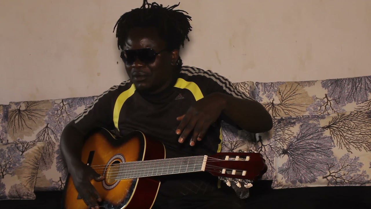 Kibadama nyuma yo kurya Isake ya Nyabitekeri siwe wabonye arusimbuka yabivuze mu murya wa Guitar