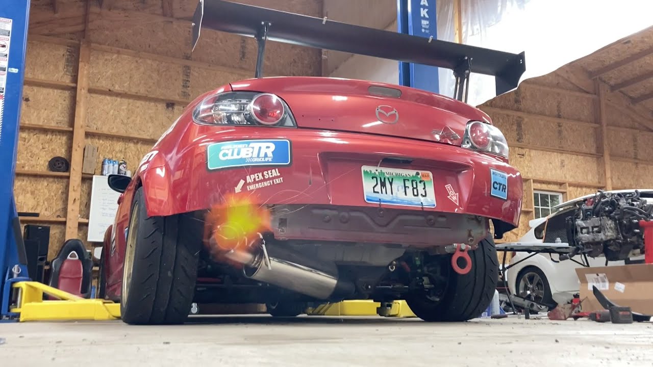 Mazda RX-8 - HKS Hi Power Exhaust Sound - 10k RPM + Flames