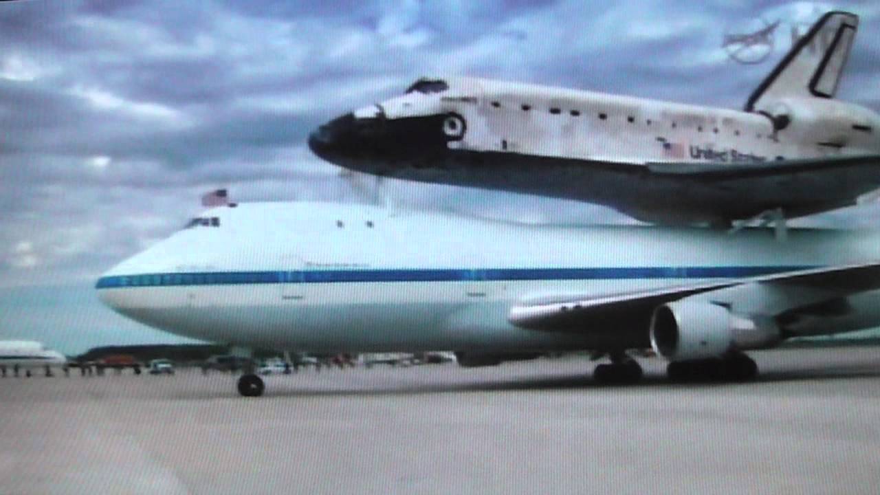 NASA (WITH Space Shuttle) B747-123 [N905NA] taxi at Washington Intl. Airport 17.04.12