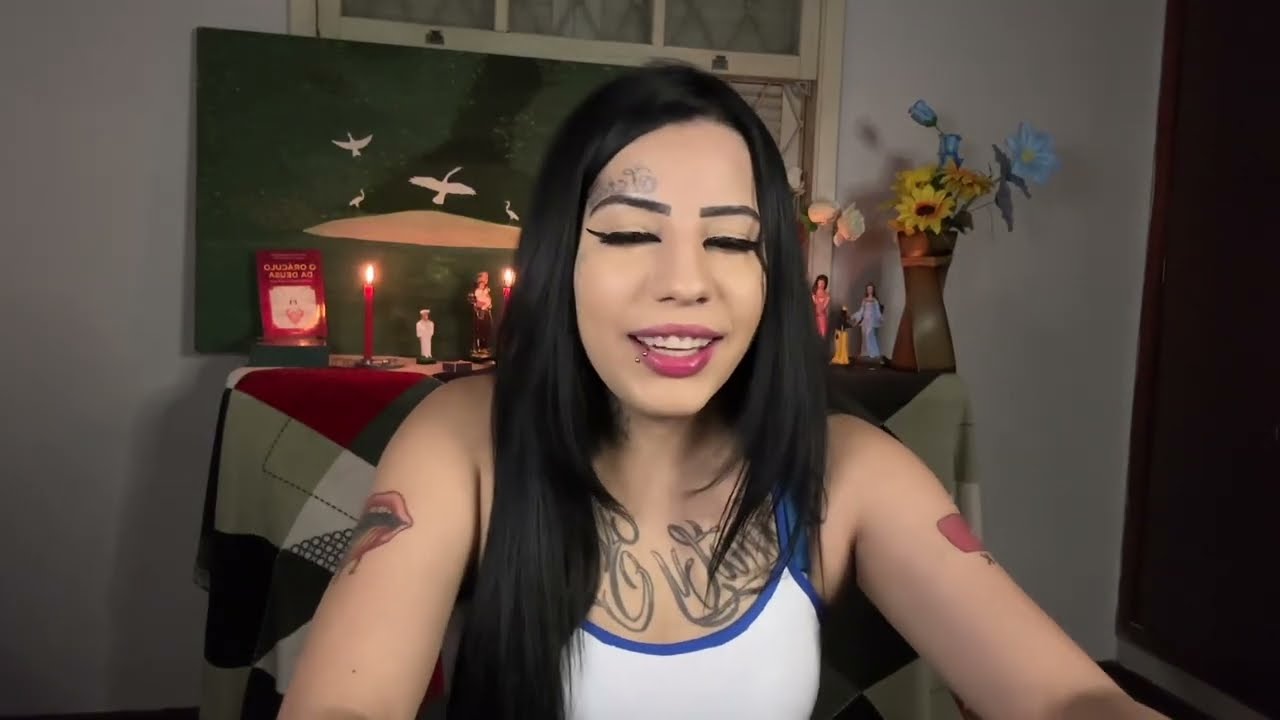 TOURO- ESSA PESSOA VAI REVELAR O SEGREDO DELA PARA VOCÊ…