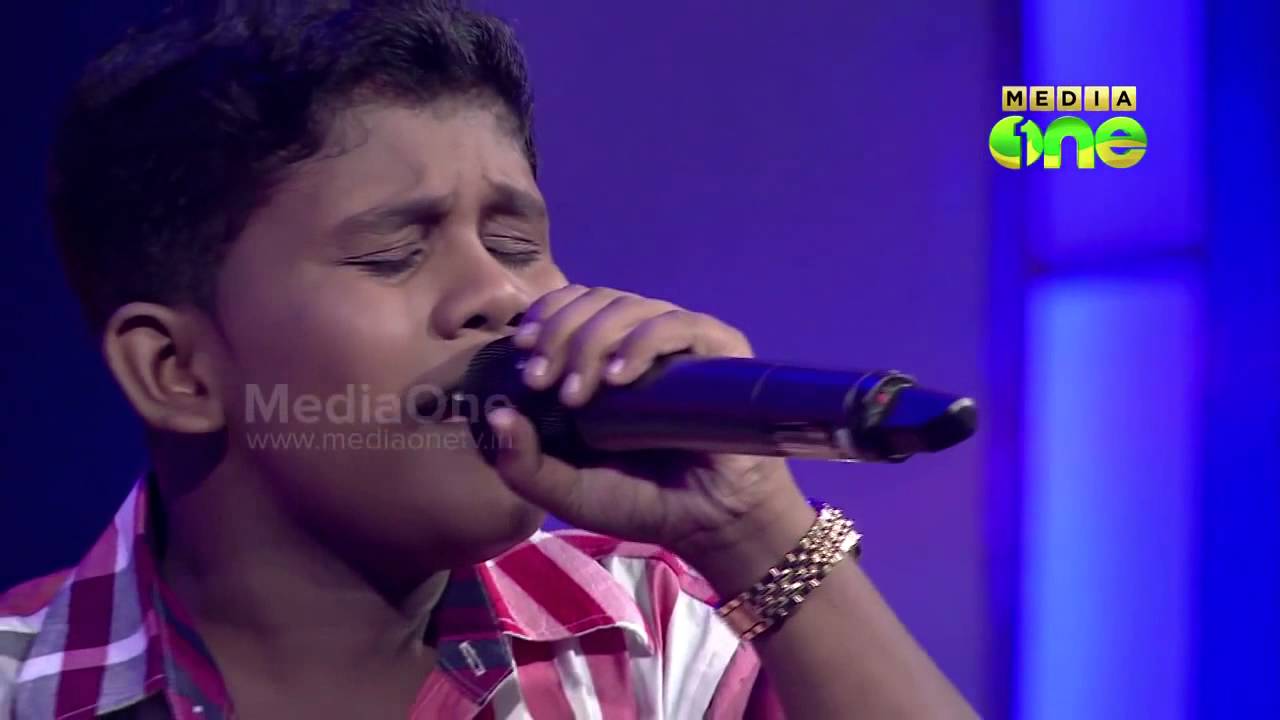 Best of Pathinalam Ravu -  Badusha singing ee prapancha srashtavu neeye..