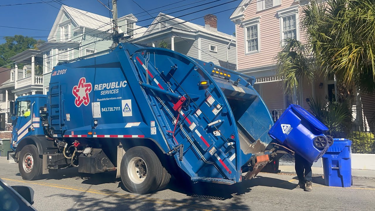Republic Services mini Mack MRU McNeilus rear loader garbage truck
