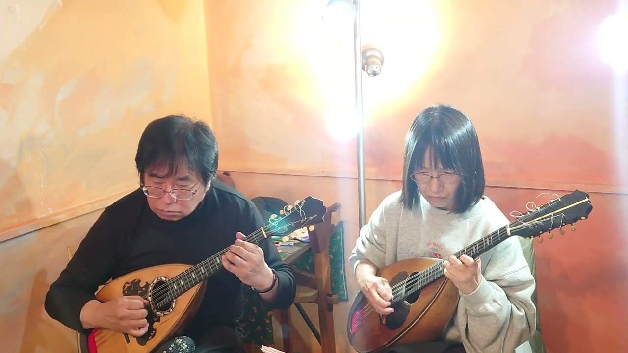 Sonatine fuer zwei Mandoline on Mandole ソナチネ:H.Gal ハンス ガル
