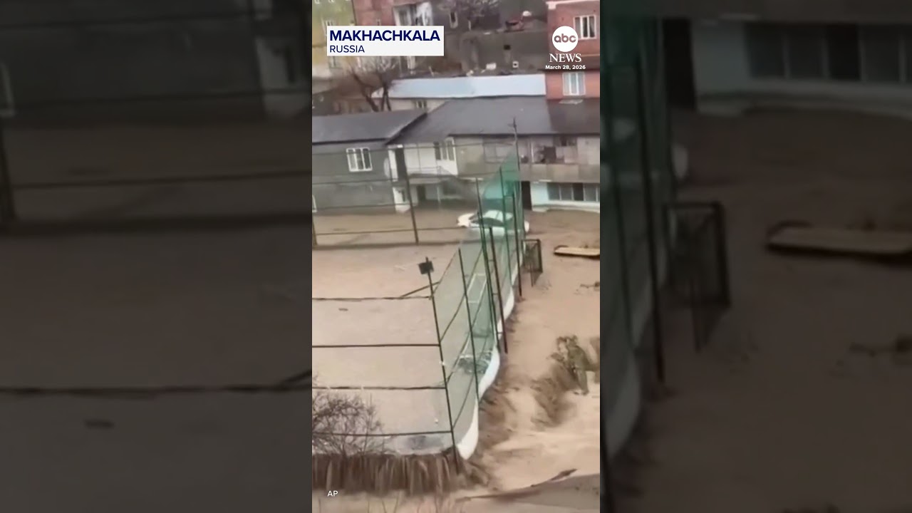Vehicles washed away as flooding hits Russia&rsquo;s Dagestan region