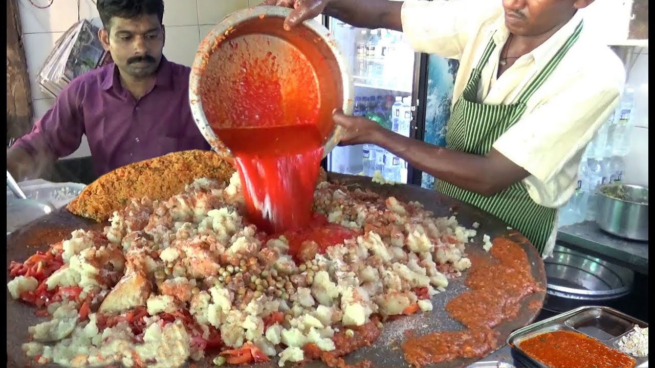 Delicious Pav Bhaji in Mumbai @ 50 rs Besides CSTM Railway Station | Mumbai Street Food