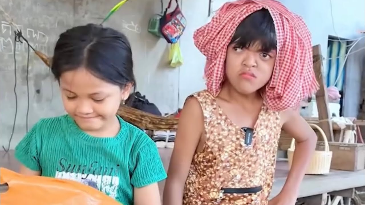 ឃ្លានអី លក់នឹង😂😂