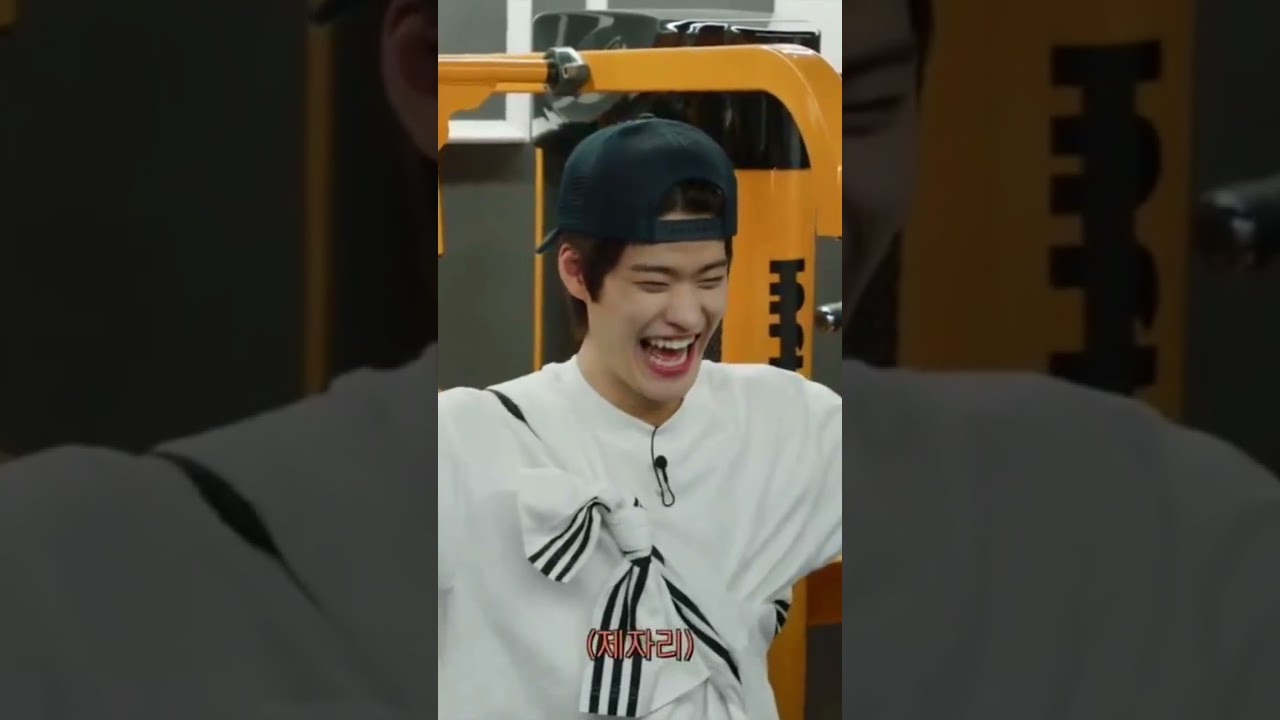 I find it cute, Sohee is a big baby😆 #sohee #leesohee #riize #kpop #shorts