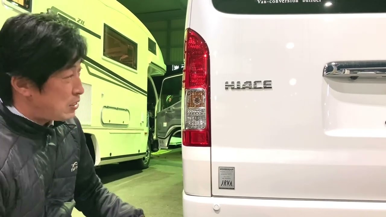 キャンピングカーでよく見かけるステッカー　JRVAステッカーは日本RV協会員の証