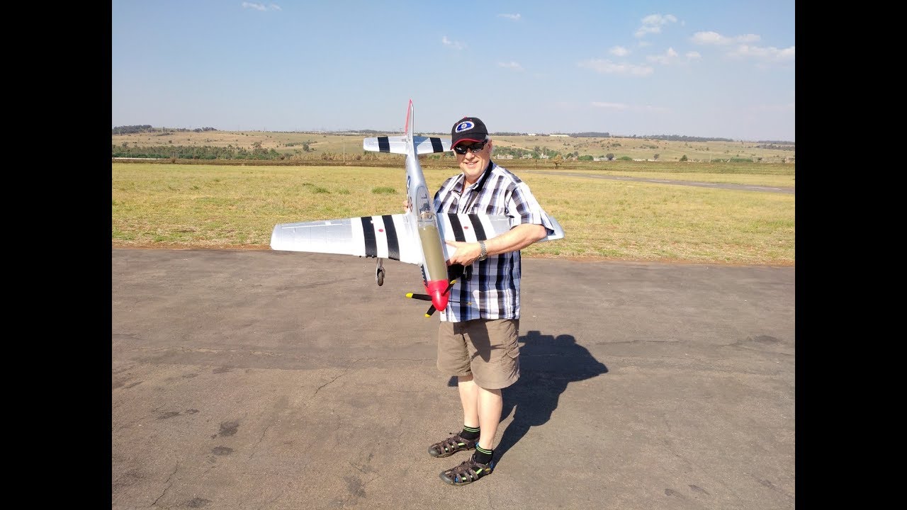 Maiden Flight - E-flite P51 flown by Johnny Foonk from IRF (1080HD)