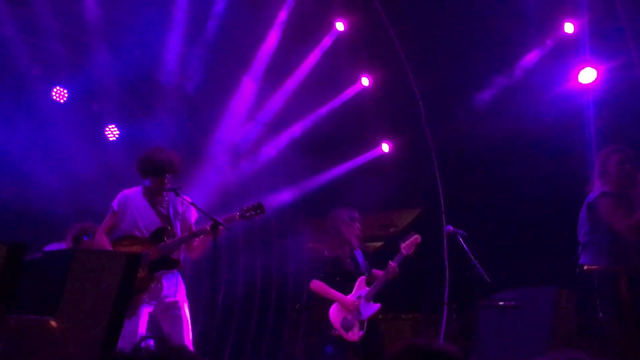 Hyphen Hyphen - Mama Sorry live @ T&ecirc;tu Festival 21.09.19