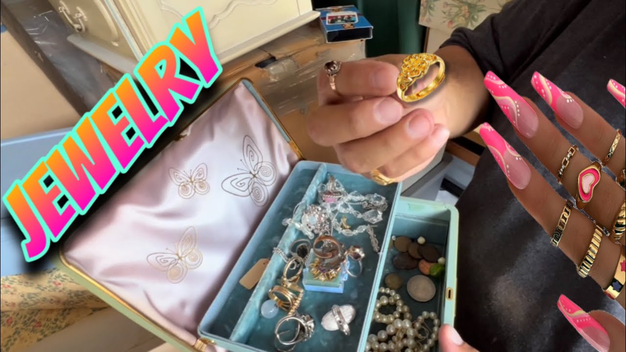 SHE HAD 17 STORAGE CONTAINERS… we bought a couple 😳 #hoarders #money #viral