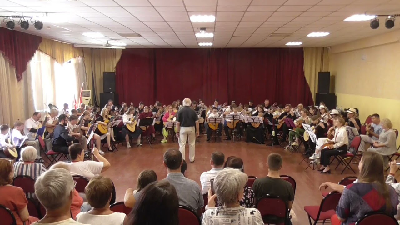 ALEXANDER VINITSKY/TANGO. GUITAR ORCHESTRA OF THE SUMMER GUITAR SCHOOL OF ALEXANDER VINITSKY.