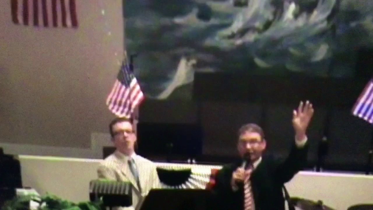 Rev. Ronnie Smart & Friends: I'll Tell The Storm Goodbye!