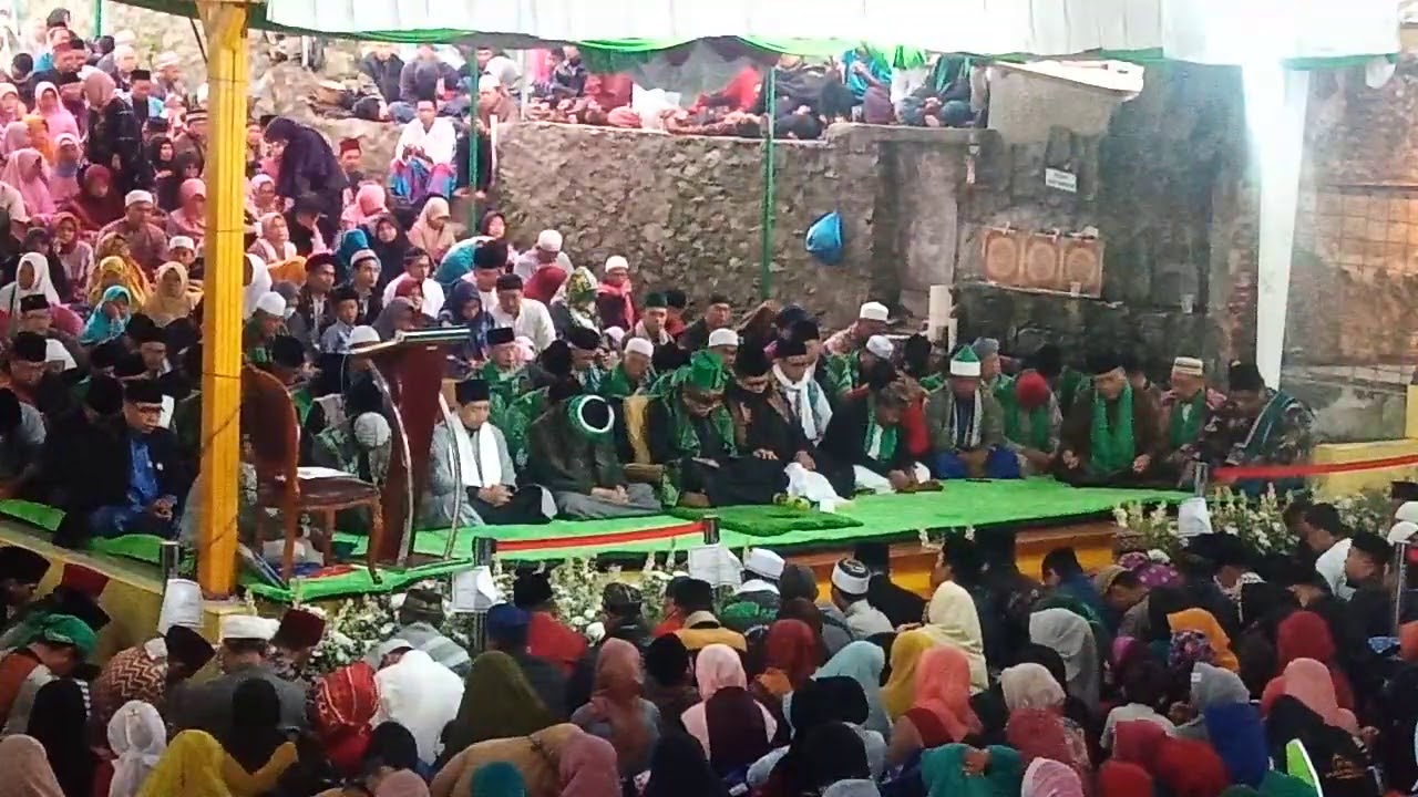 Dzikir Khotaman bersama Hadrotusyeikh Abah Aos, ra, qs di Sirnarasa