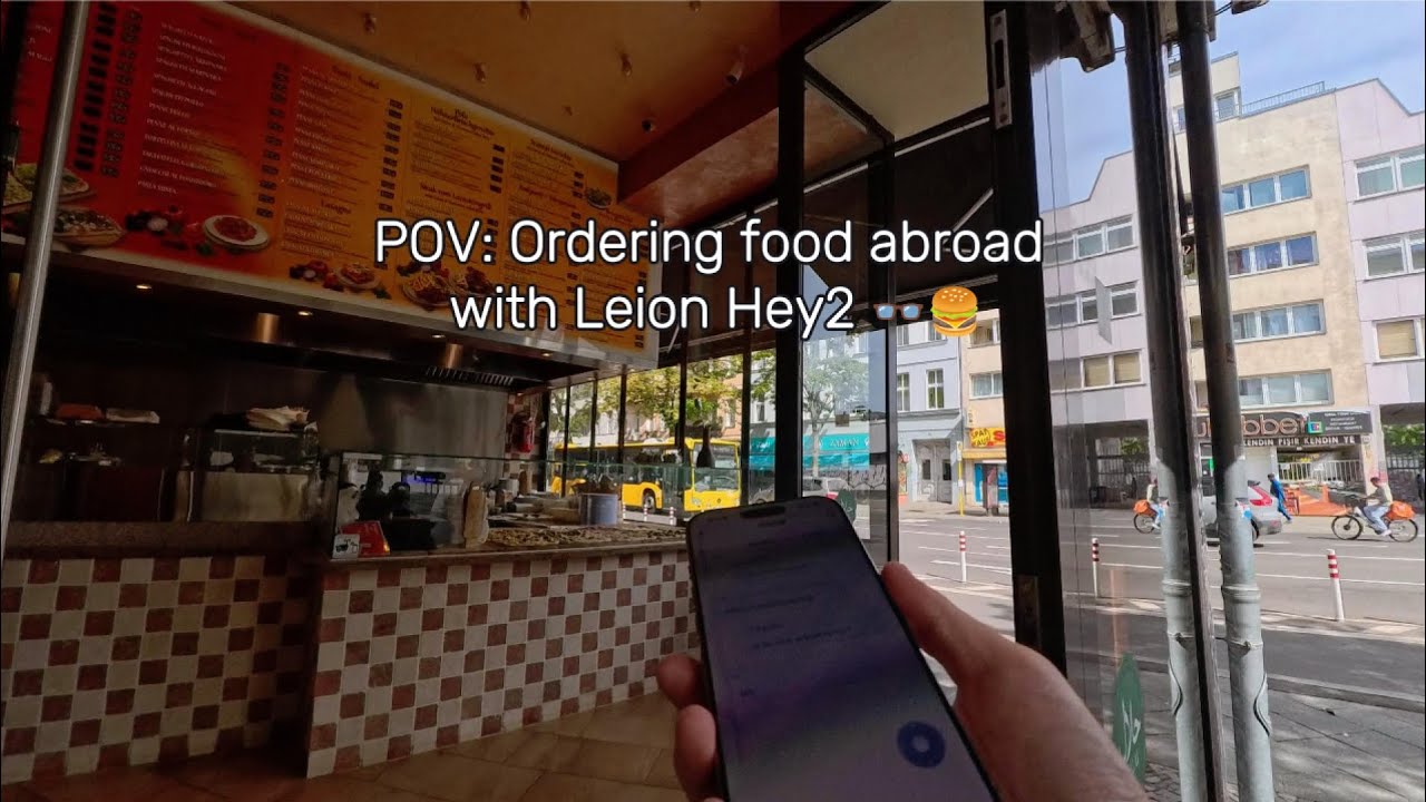 Ordering food abroad just got easier! Leion Hey2 translates everything in real time 👓✨