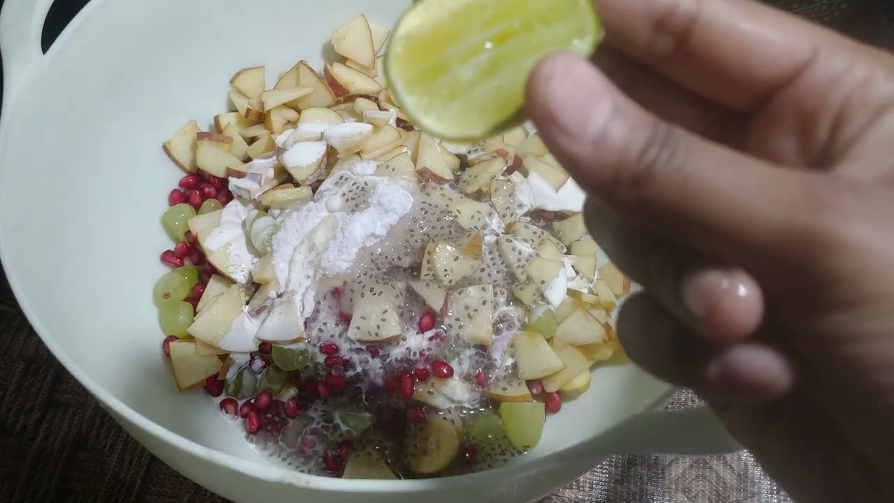 Ramadan Ki Jaan Iftaari Ki Shan Fruit Chat Recipe | Raseeli Fruit Chat in Easy way | karimi kitchen