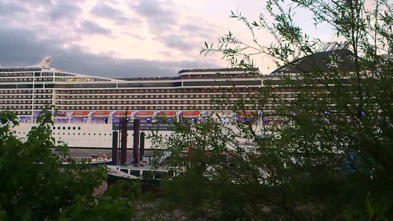 Hamburg Hafengeburtstag 2014 MSC Magnifica.