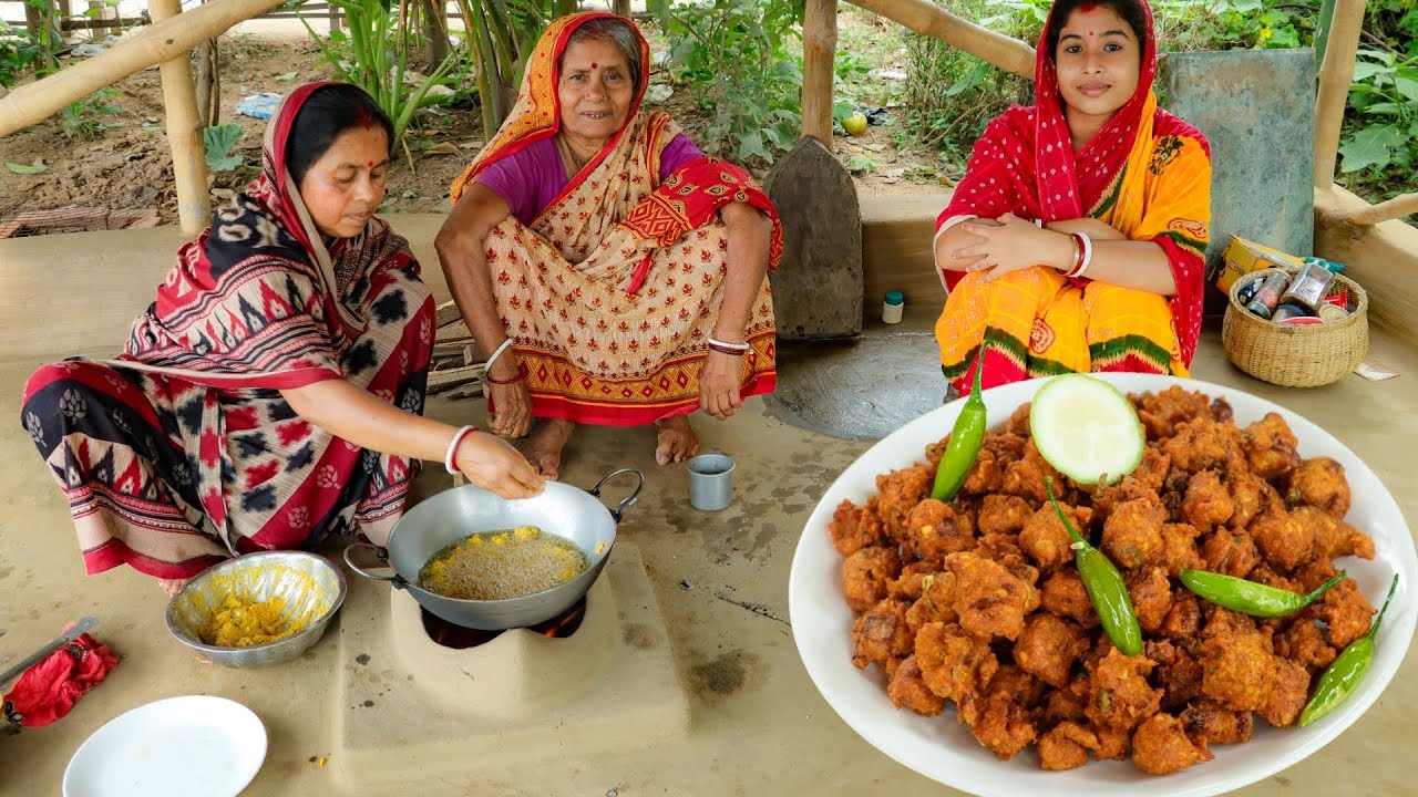 বর্ষার দিনে এমন স্বাদের মুচমুচে ডালের পকোড়া পেলে আড্ডা পুরো জমে যাবে | Moong Dal Pakore |