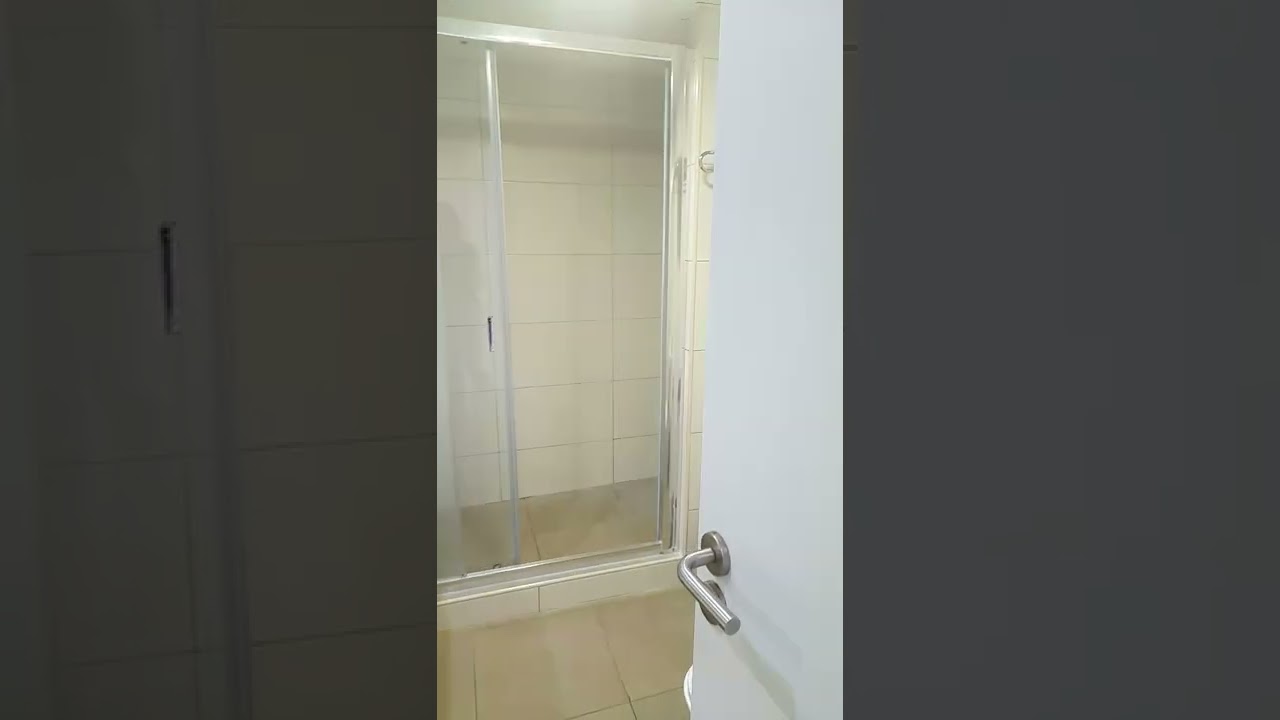 Paradise Park Fun Lifestyle Hotel in Los Cristianos in Tenerife, 2 bedroom in Annexe. Check out day.