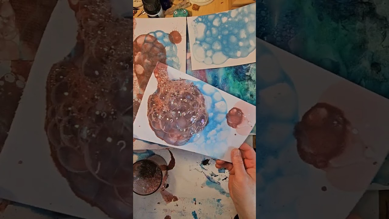 Как легко сделать интересный #фон для #графики #рисуемвместе  #графика #тушь #жидкоемыло #вода 