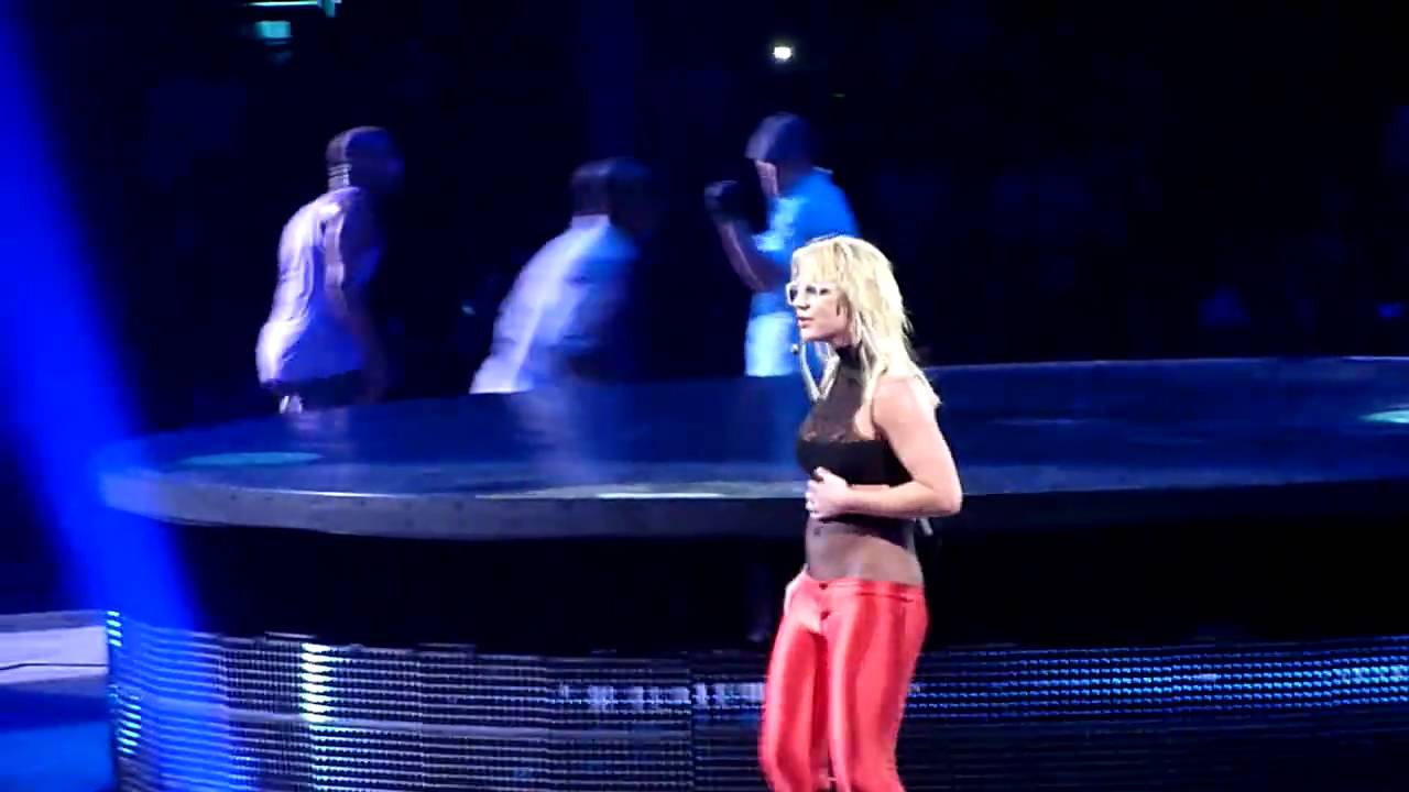 Britney Spears - ...Baby One More Time - Staples Center 09/23/09 The Circus Tour 09 Live HD