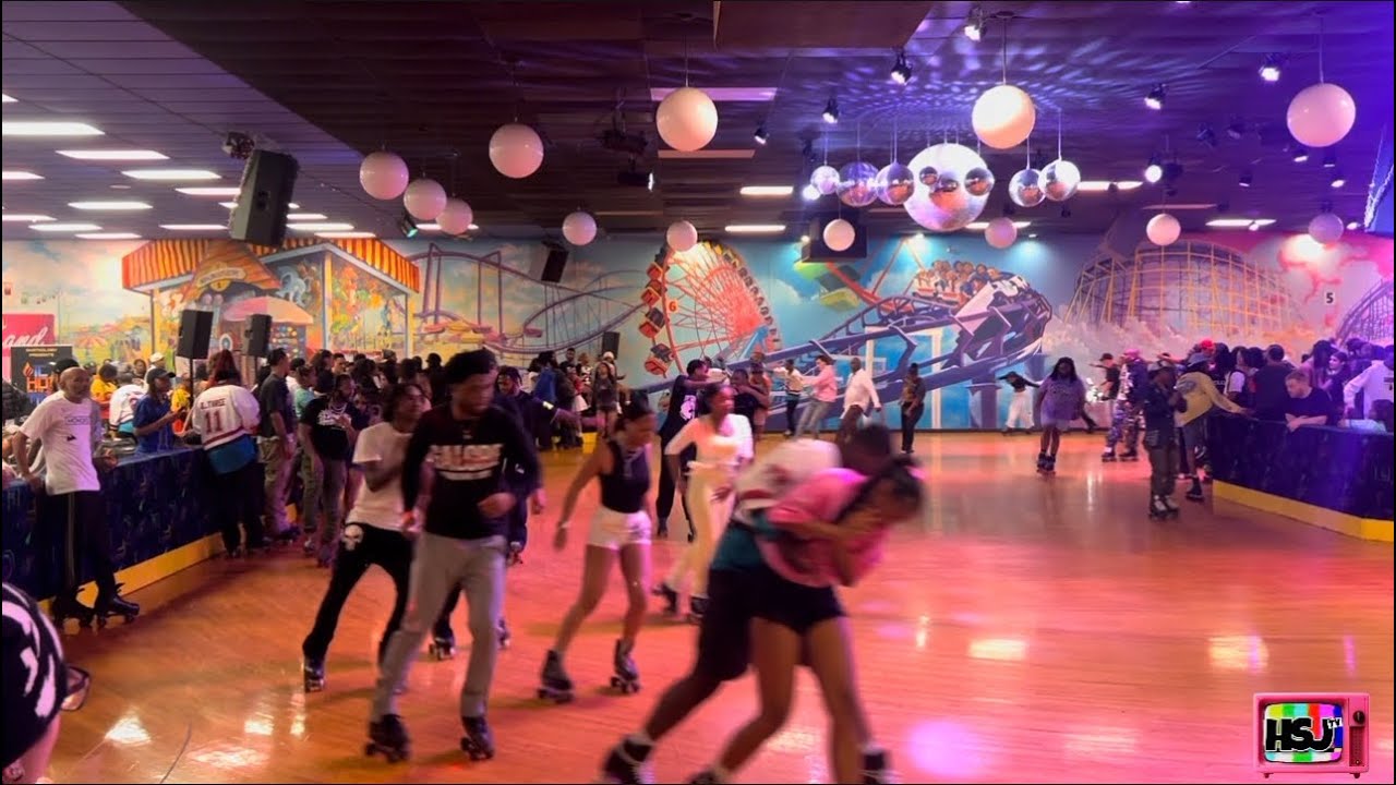 COME TO #ICYHOT2026 W/ ME! AM I A SKATER FR? HAPPY NEW YEAR? AM I BACK FR THIS TIME? #HAUSOFSACOYAAJ